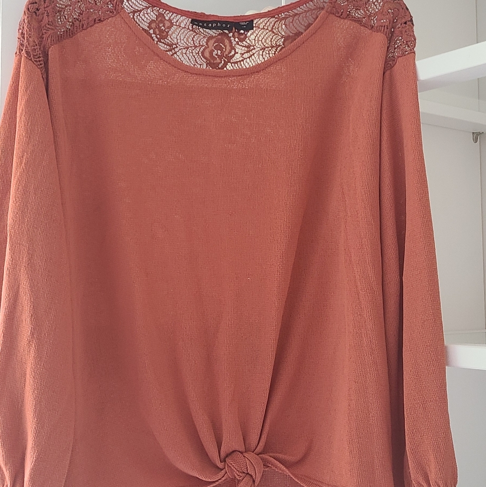 Fall blouse with lace.